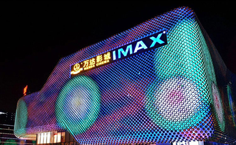 大型LED像素屏采用哪一種燈具來做性價(jià)比更高呢？